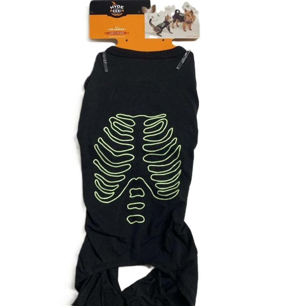 Pet Clothing Halloween & Christmas Bundle XL Skeleton Costume 2 Bandanas